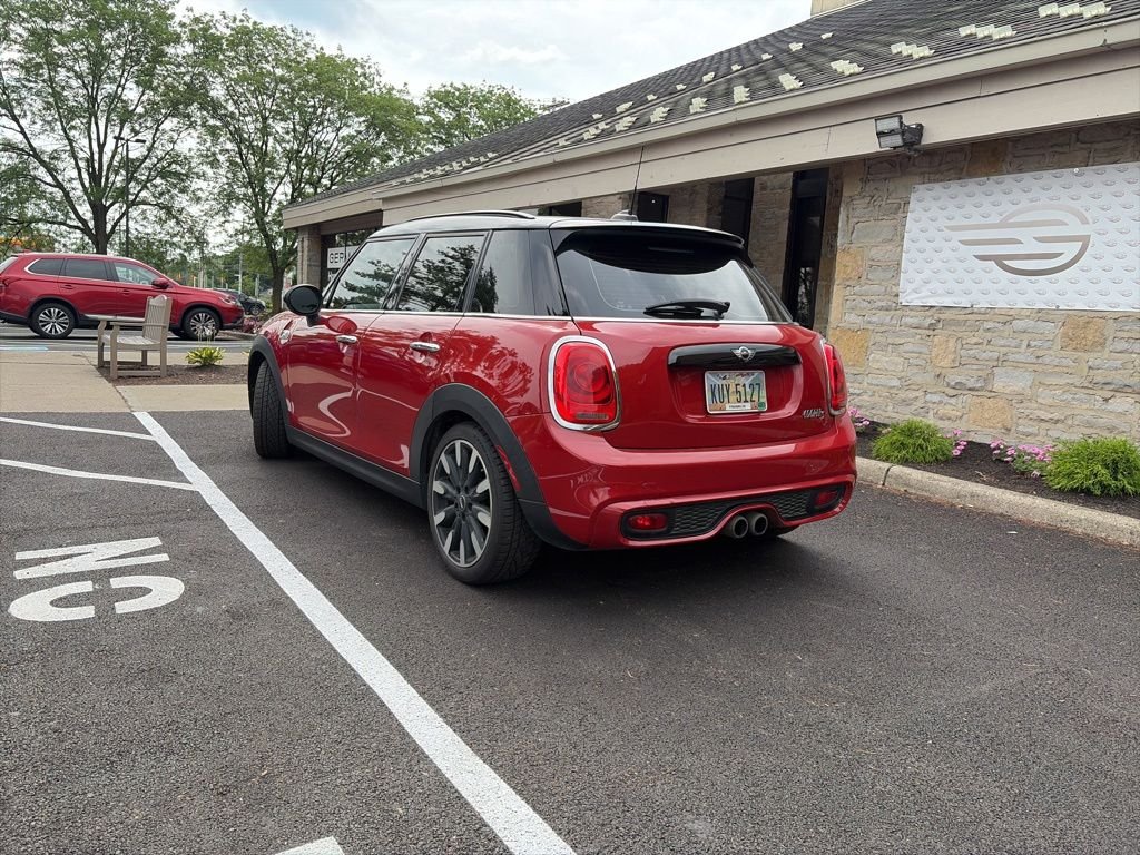 Used 2016 Blazing Red Metallic MINI Base image 7