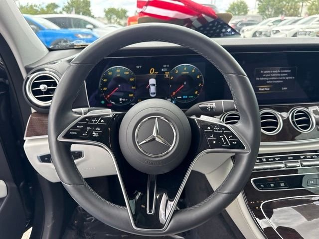 Used 2023 Gray Mercedes-Benz E 450 image 27