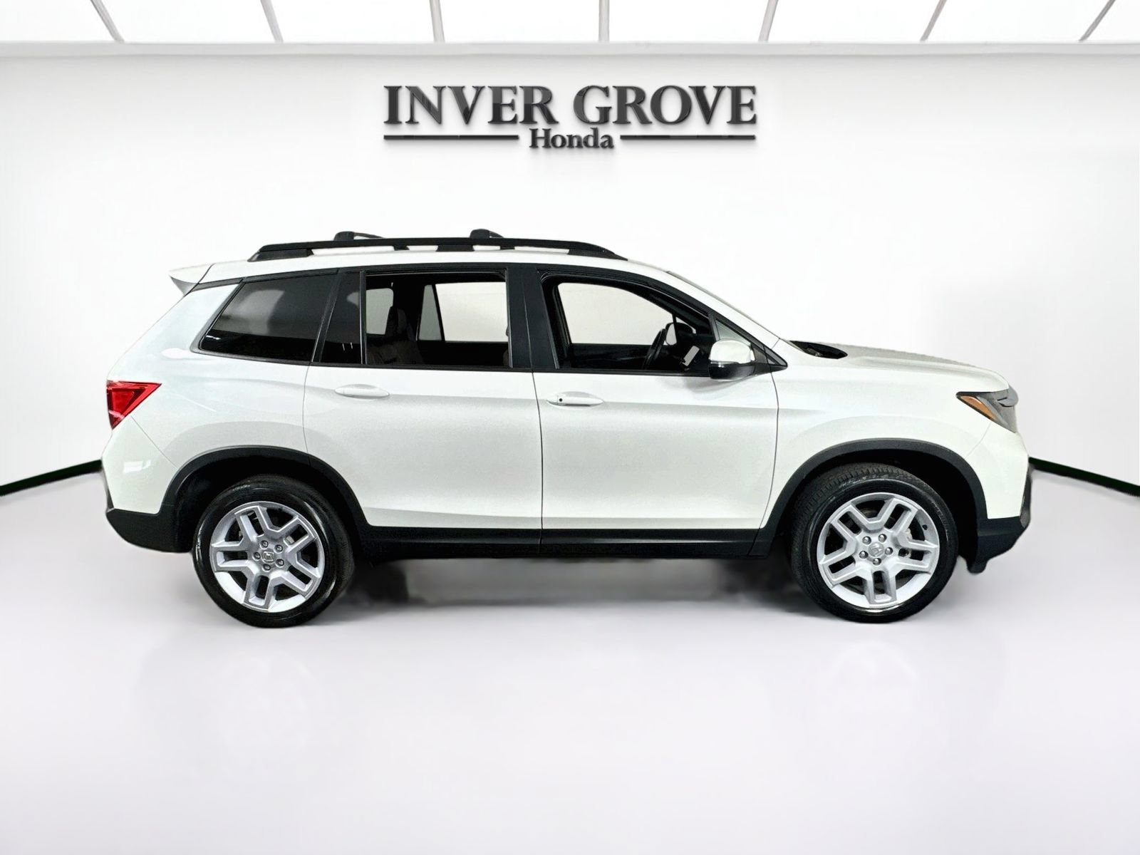 Used 2025 Platinum White Pearl Honda AWD EX-L image 24