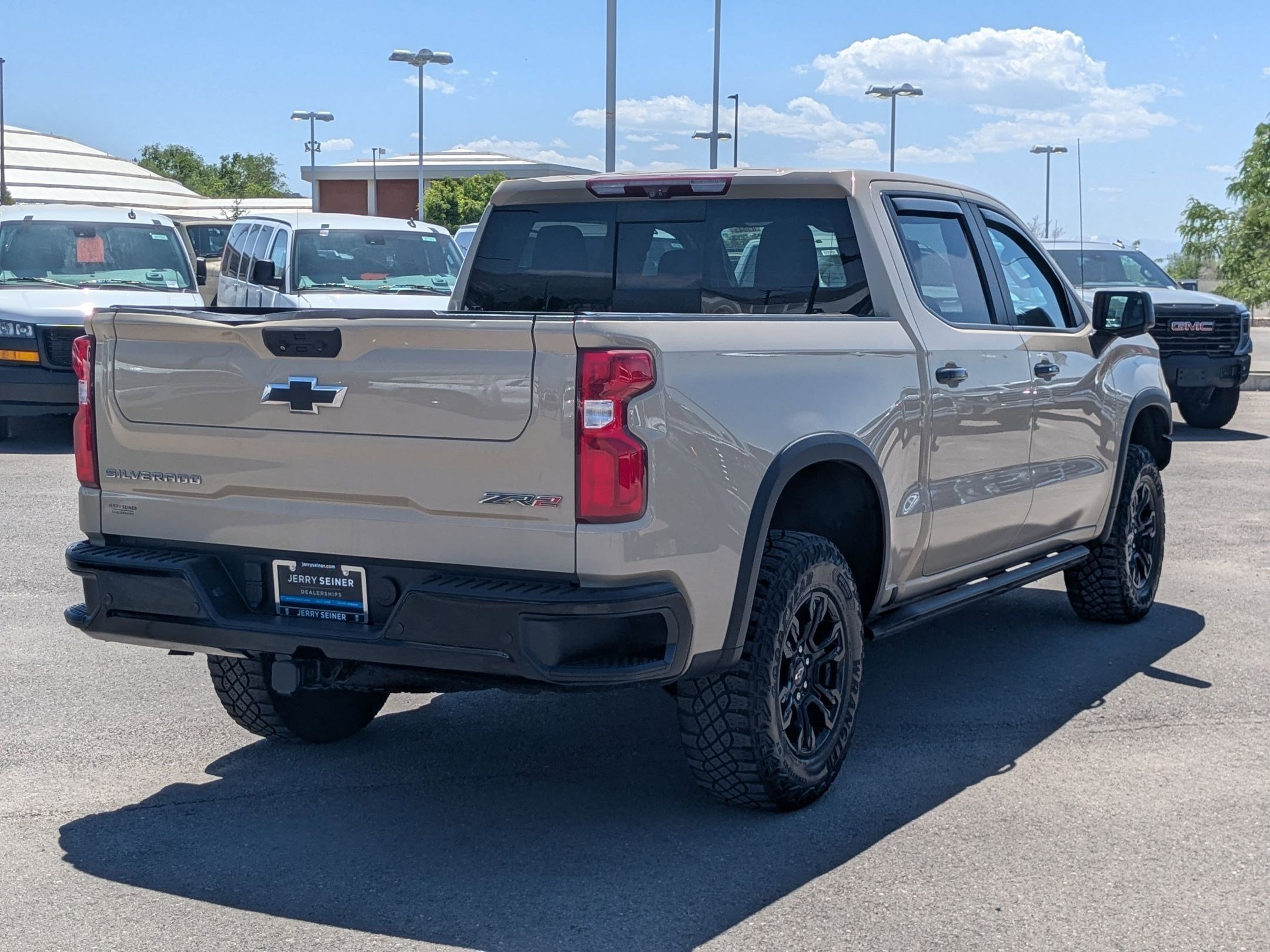 Certified Used 2022 Sand Dune Metallic Chevrolet ZR2 image 5