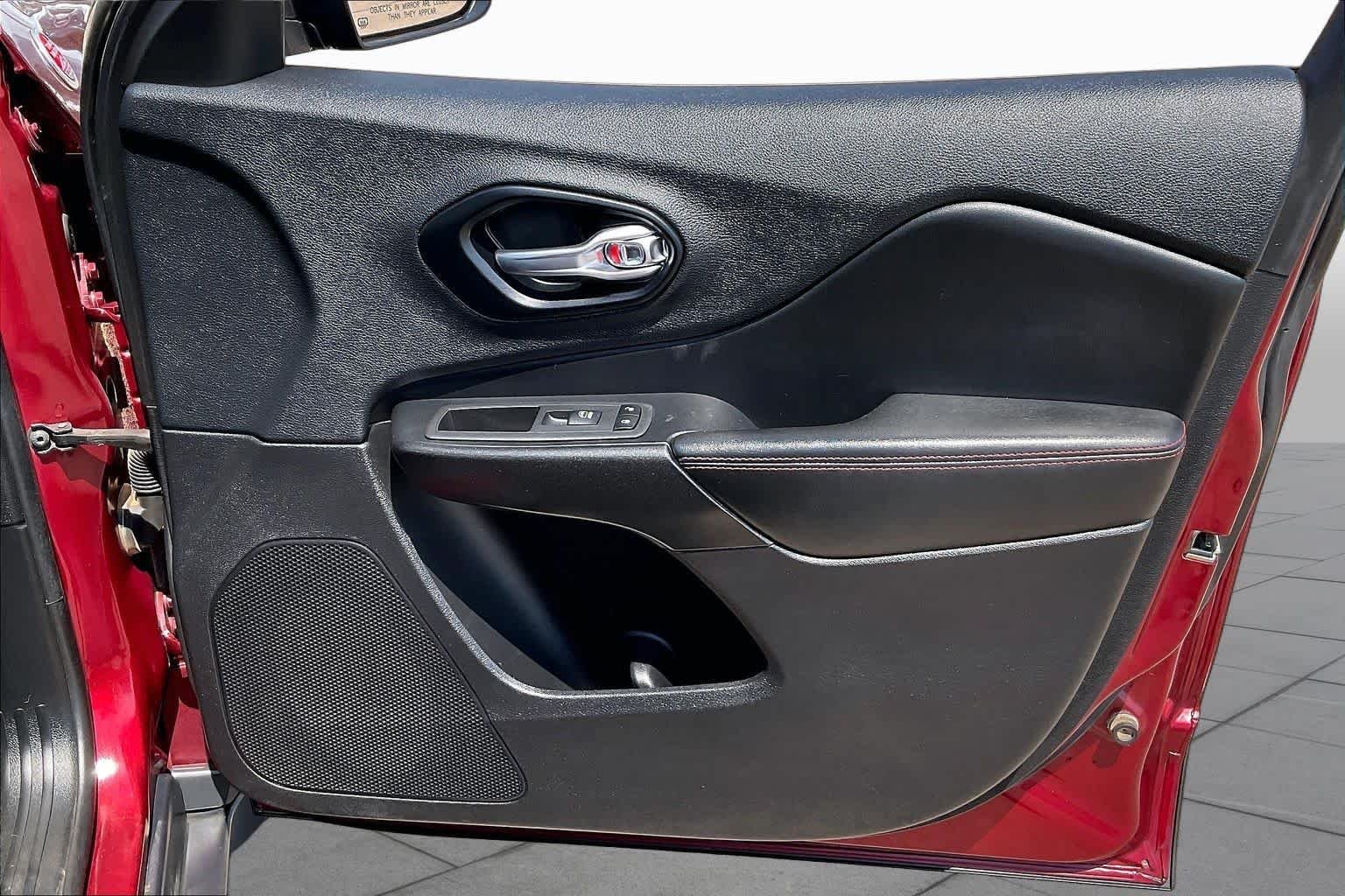 Used 2021 Velvet Red Pearlcoat Jeep Trailhawk image 23