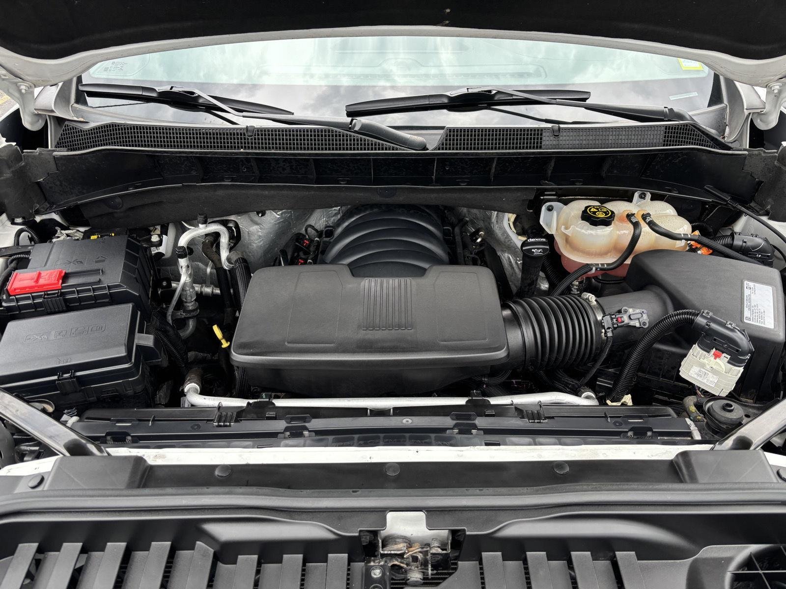 Used 2021 Summit White Chevrolet RST image 10