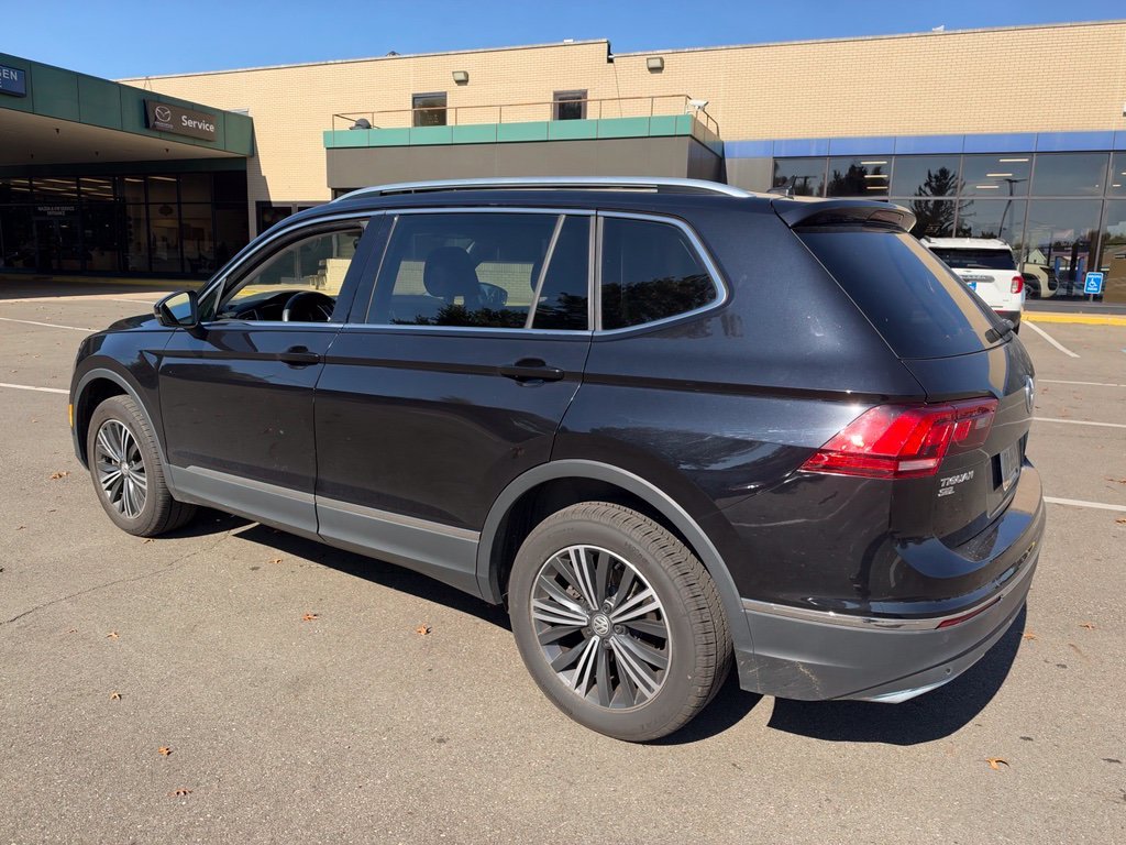 Used 2019 Black Volkswagen  image 5