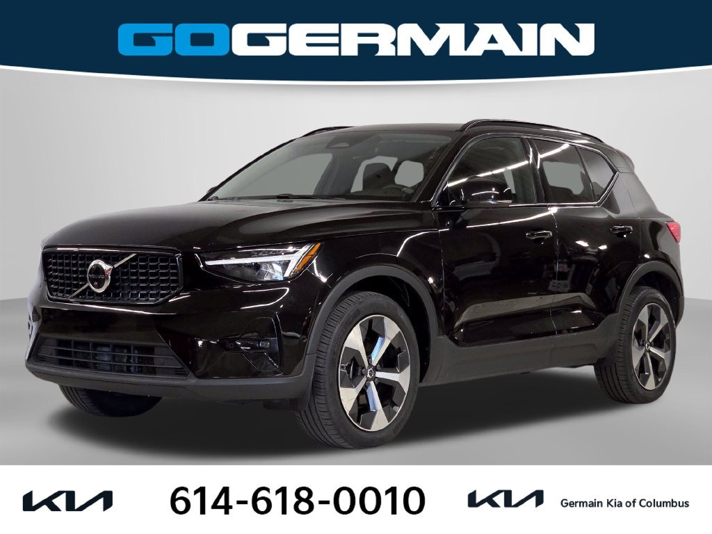2023 Volvo XC40