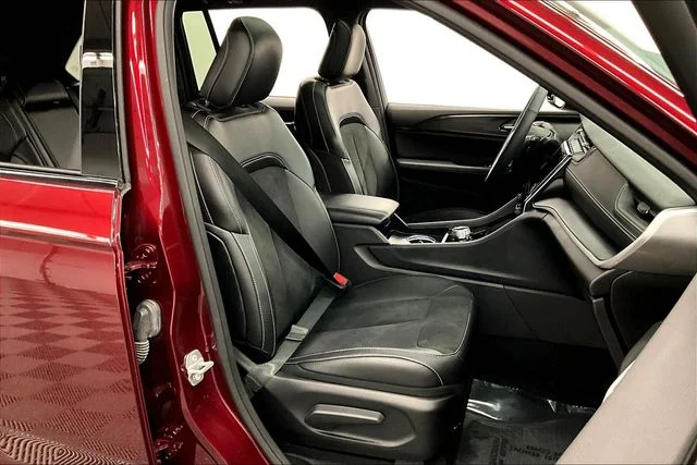 2025 Jeep Grand Cherokee Altitude - Photo 8