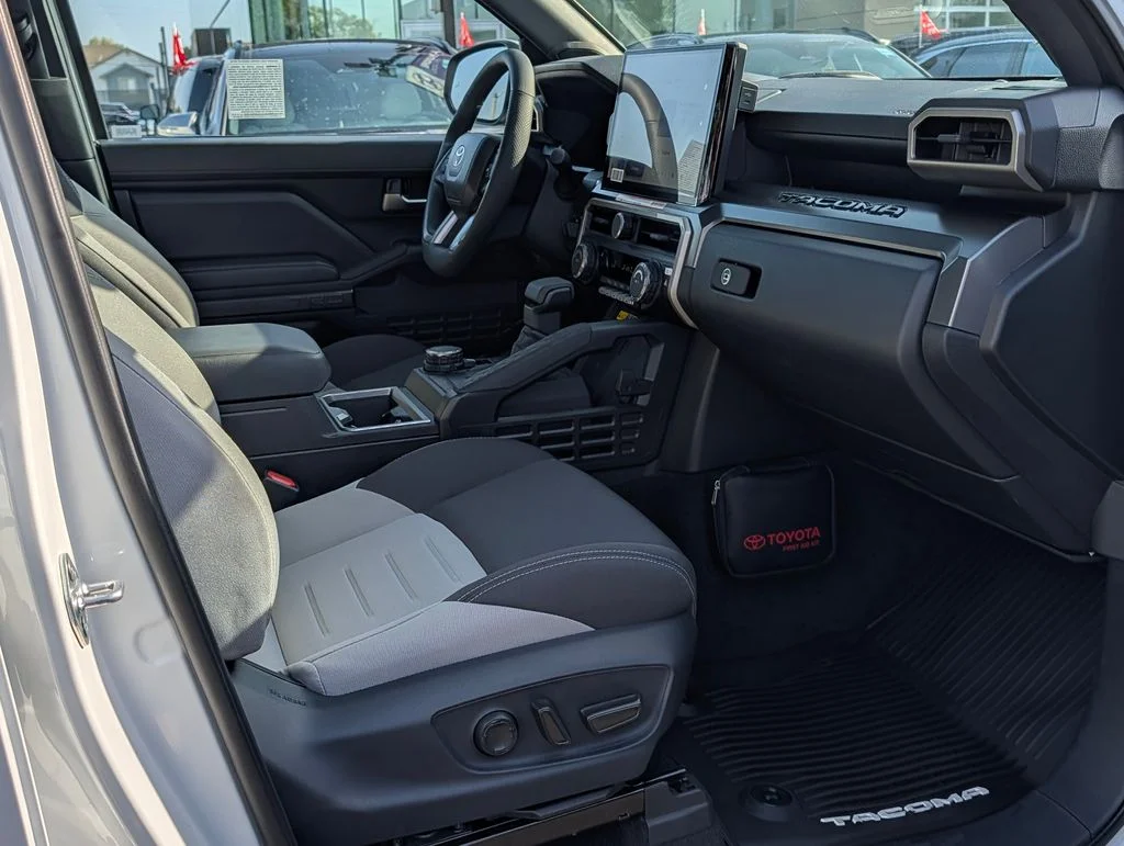 2026 Toyota Tacoma TRD Sport - Photo 9