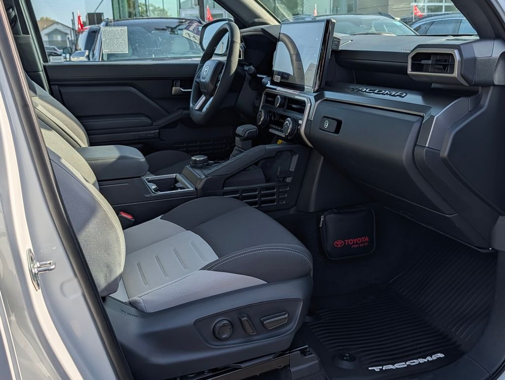 2026 Toyota Tacoma TRD Sport - Photo 9