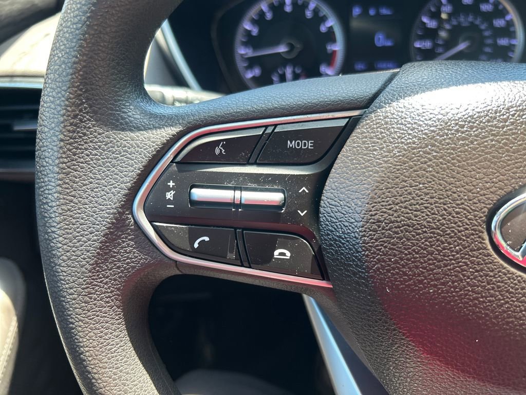 Used 2019 Orange Hyundai SE image 24