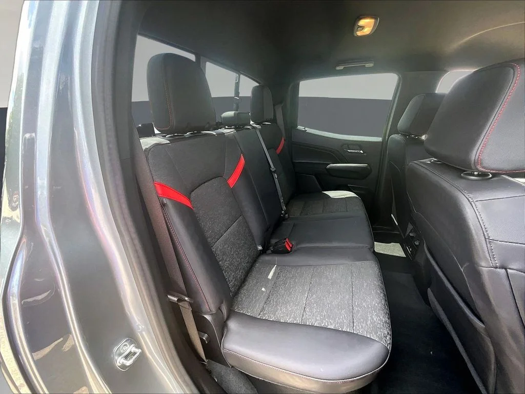 Certified Used 2024 Gray Chevrolet Z71 image 28