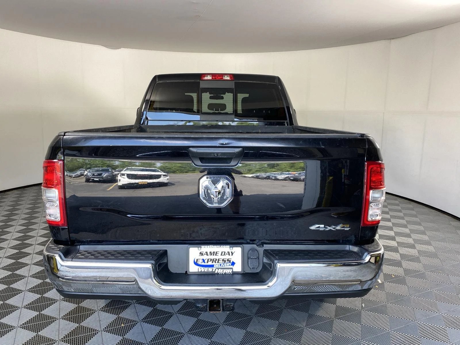 Used 2021 Diamond Black Crystal Pearlcoat Ram Tradesman image 6