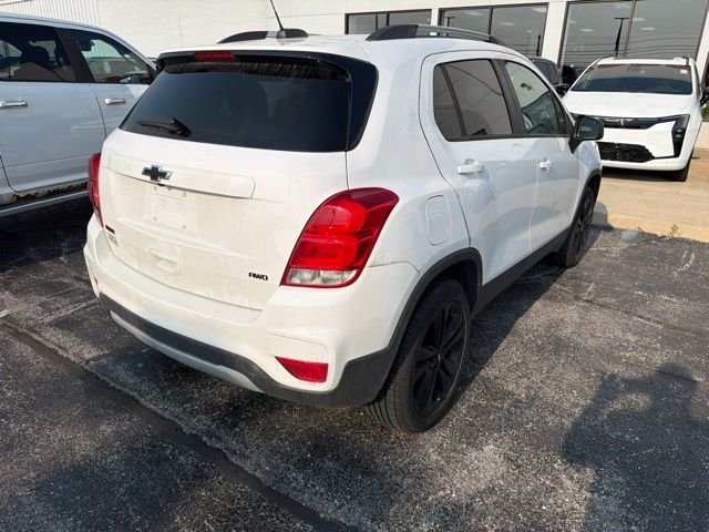 Used 2020 White Chevrolet LT image 7