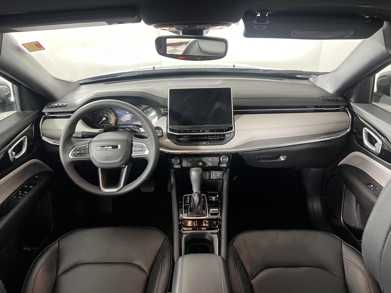 Used 2016 Wh Ford  image 2