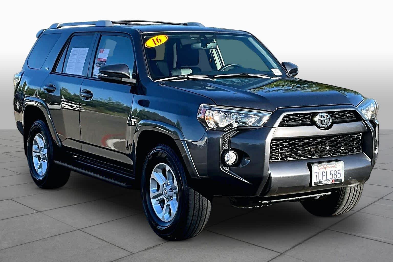 Used 2016 Magnetic Gray Metallic Toyota SR5 Premium image 2