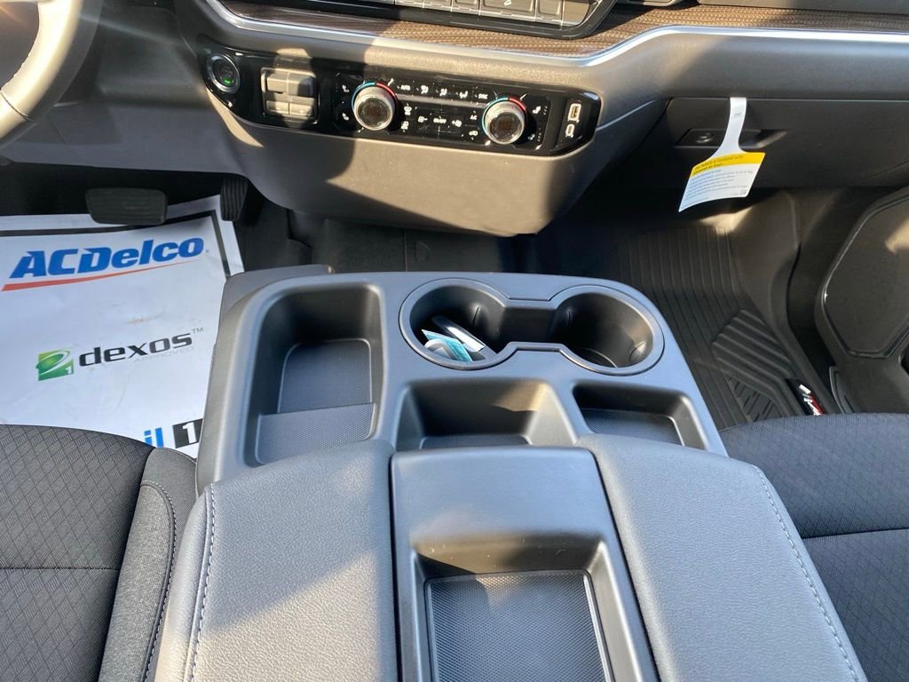 2025 Chevrolet Silverado 1500 LT - Photo 15