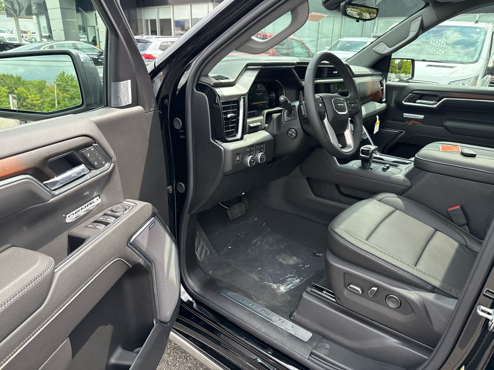 2026 GMC Sierra 1500 Denali - Photo 12