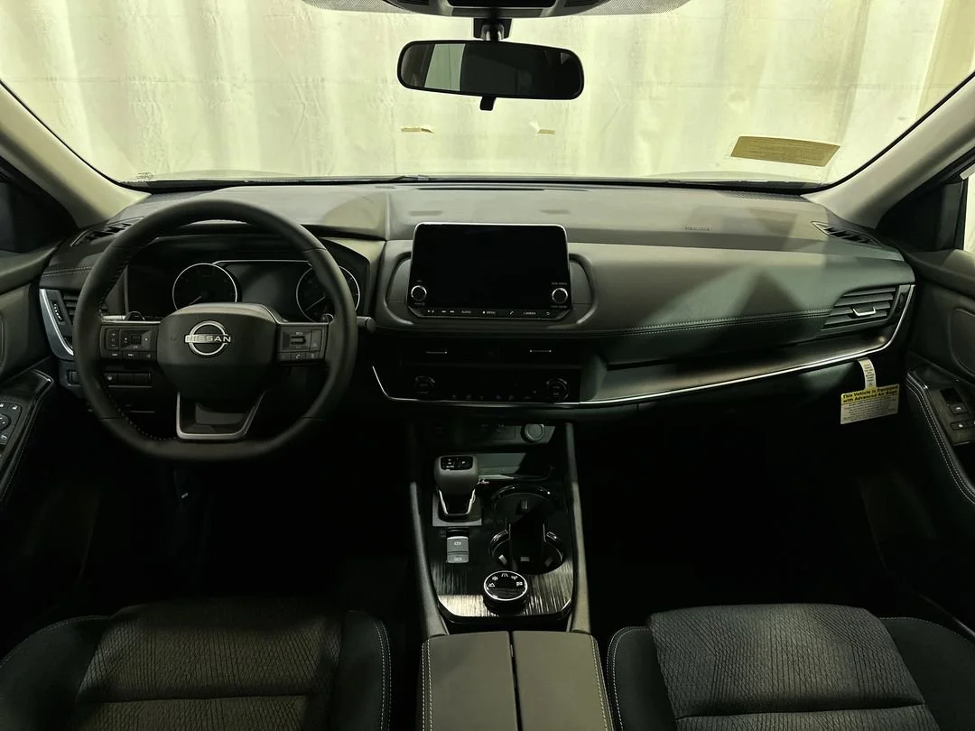 2026 Nissan Rogue SV - Photo 12