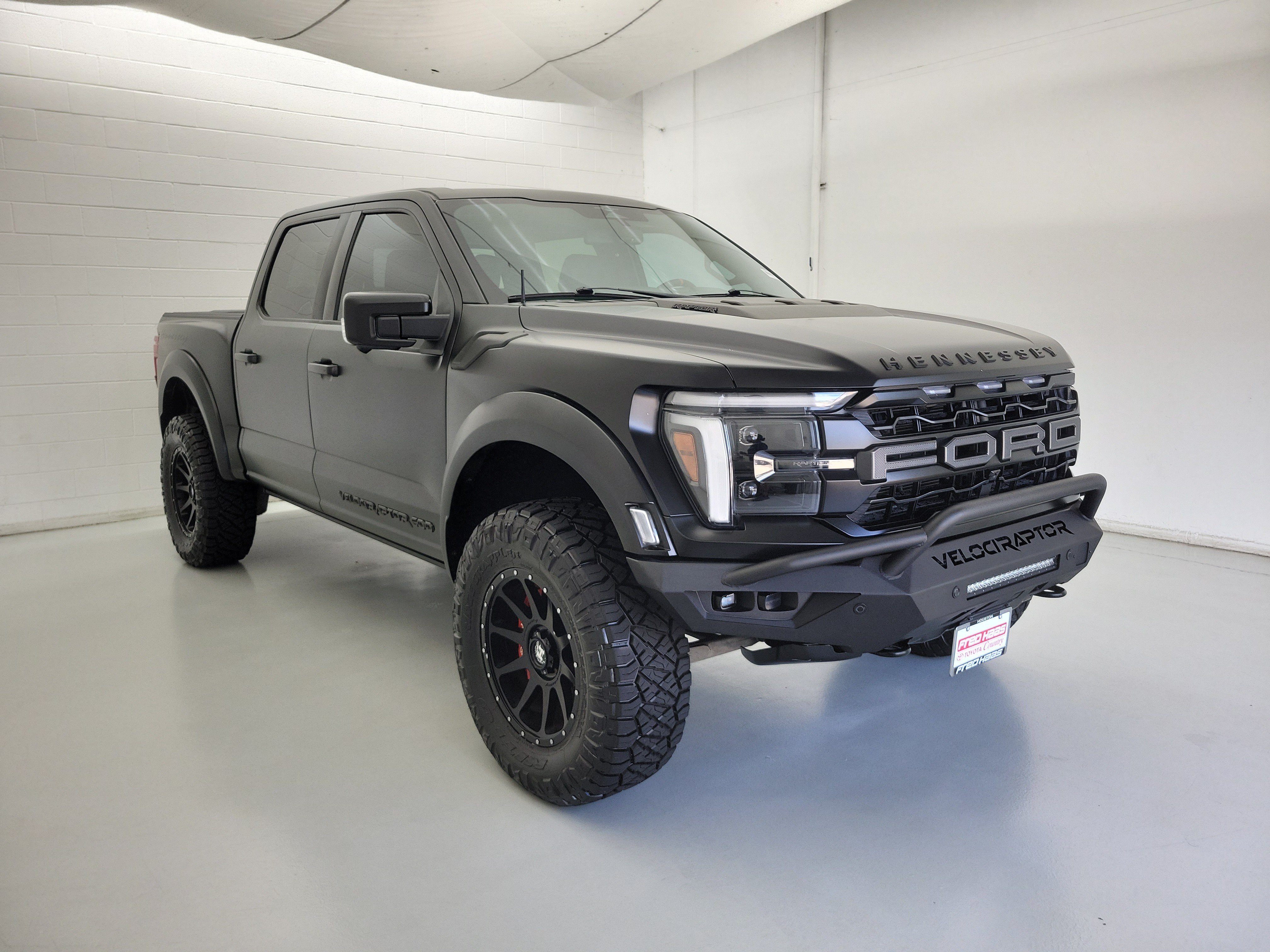 Used 2023 Agate Black Metallic Ford Raptor image 4