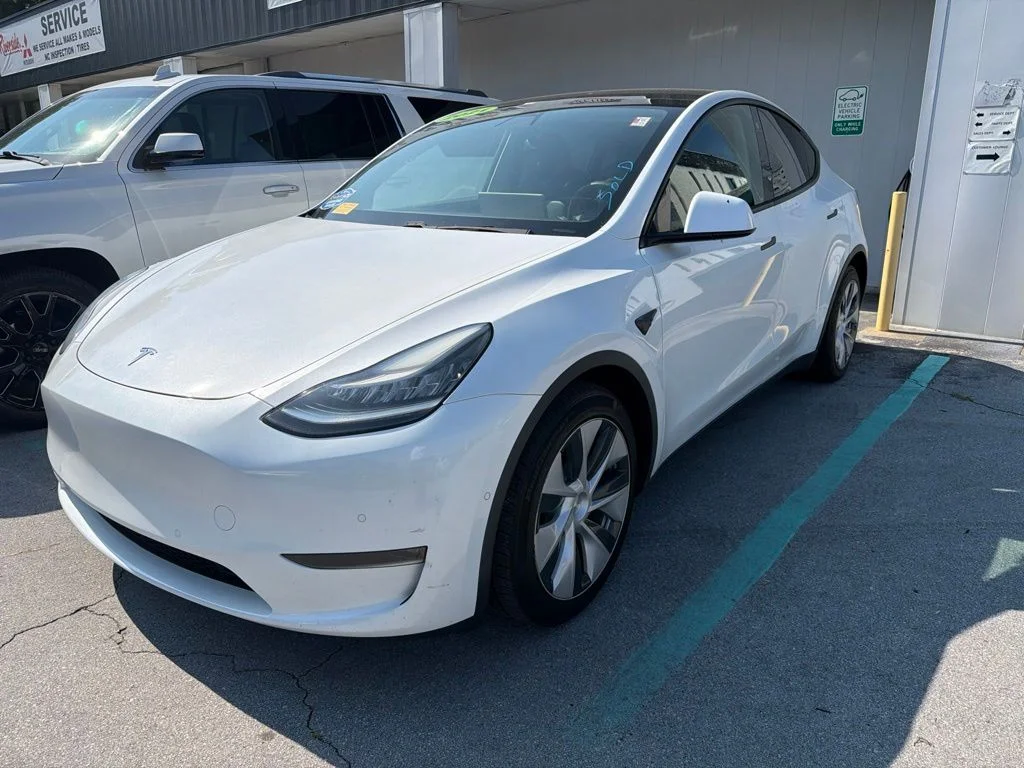 Used 2021 White Tesla Long Range image 6