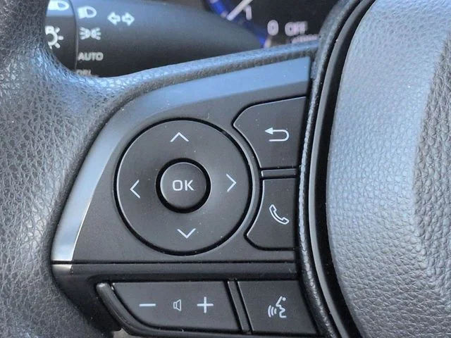Certified Used 2020 2020 TOYOTA COROLLA HYBRID LE Toyota LE image 22