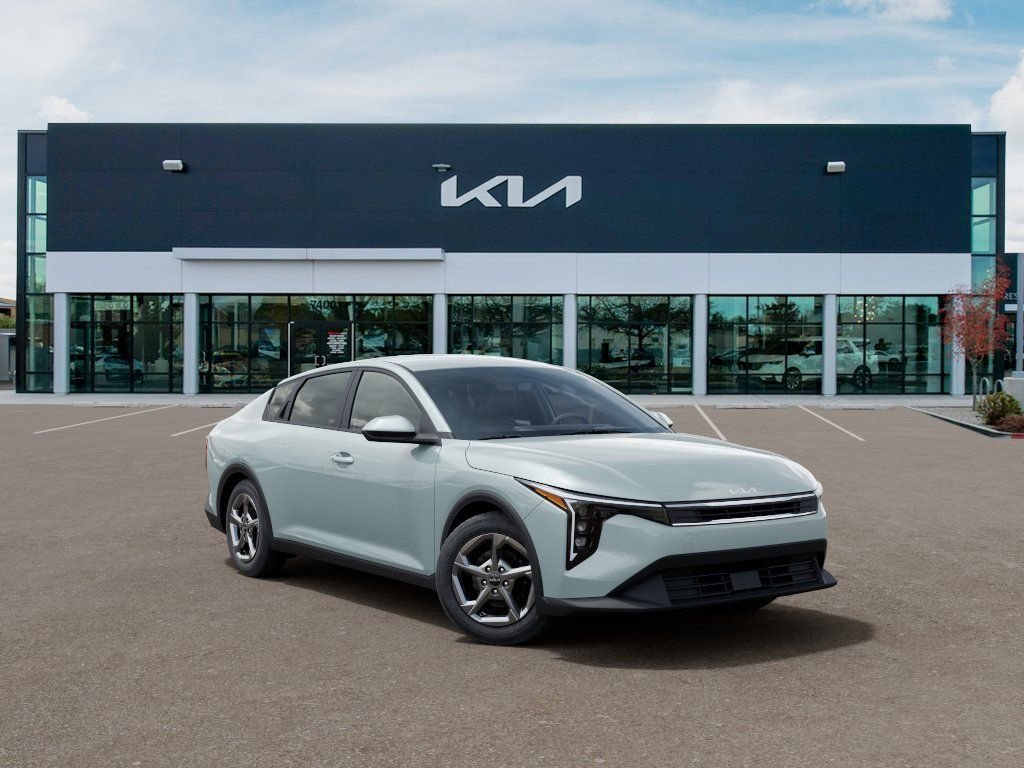 New 2026 Gray Kia LXS image 8