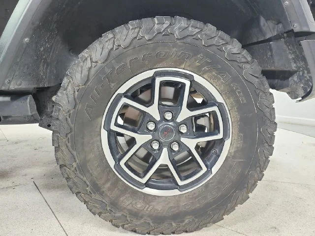 Used 2025 Black Jeep Rubicon image 19