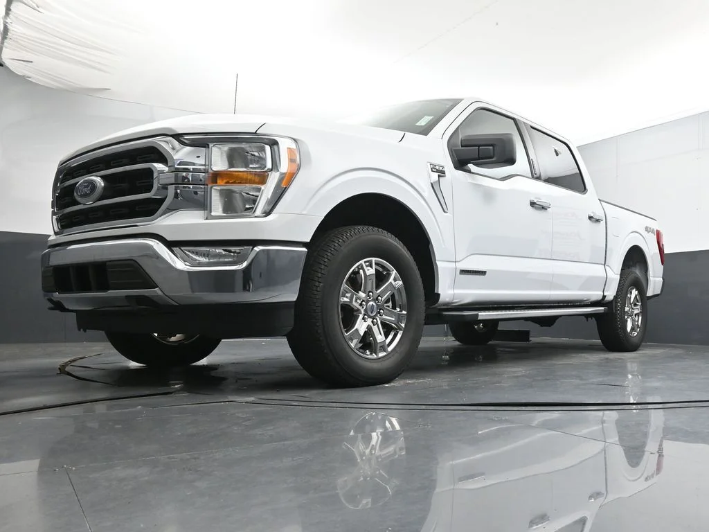Used 2022 White Ford XLT image 34