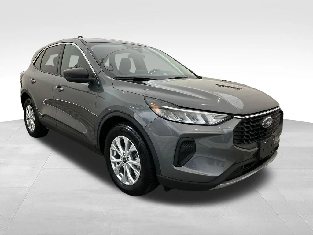 Used 2023 Gray Ford Active image 8