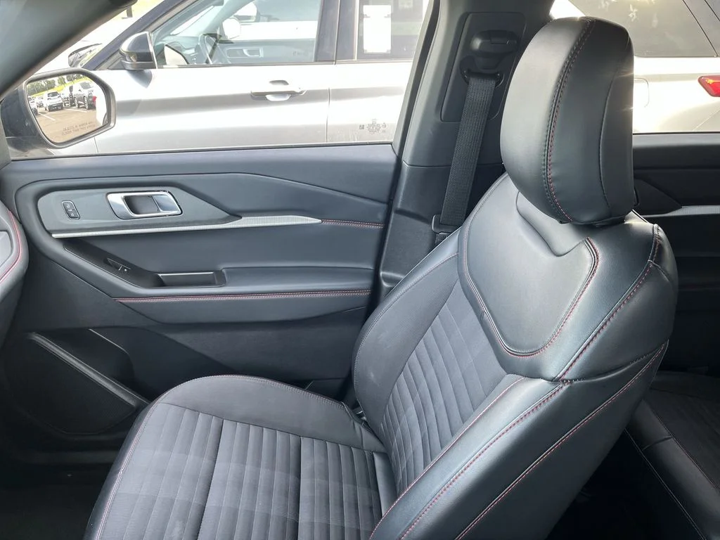 Used 2025 Black Ford ST-Line image 23