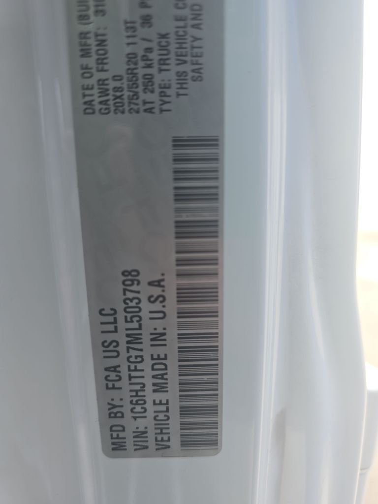 Used 2021 White Jeep Overland image 24