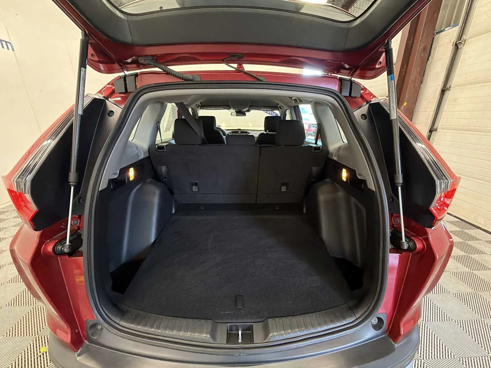 Used 2021 Radiant Red Metallic Honda Special Edition image 19