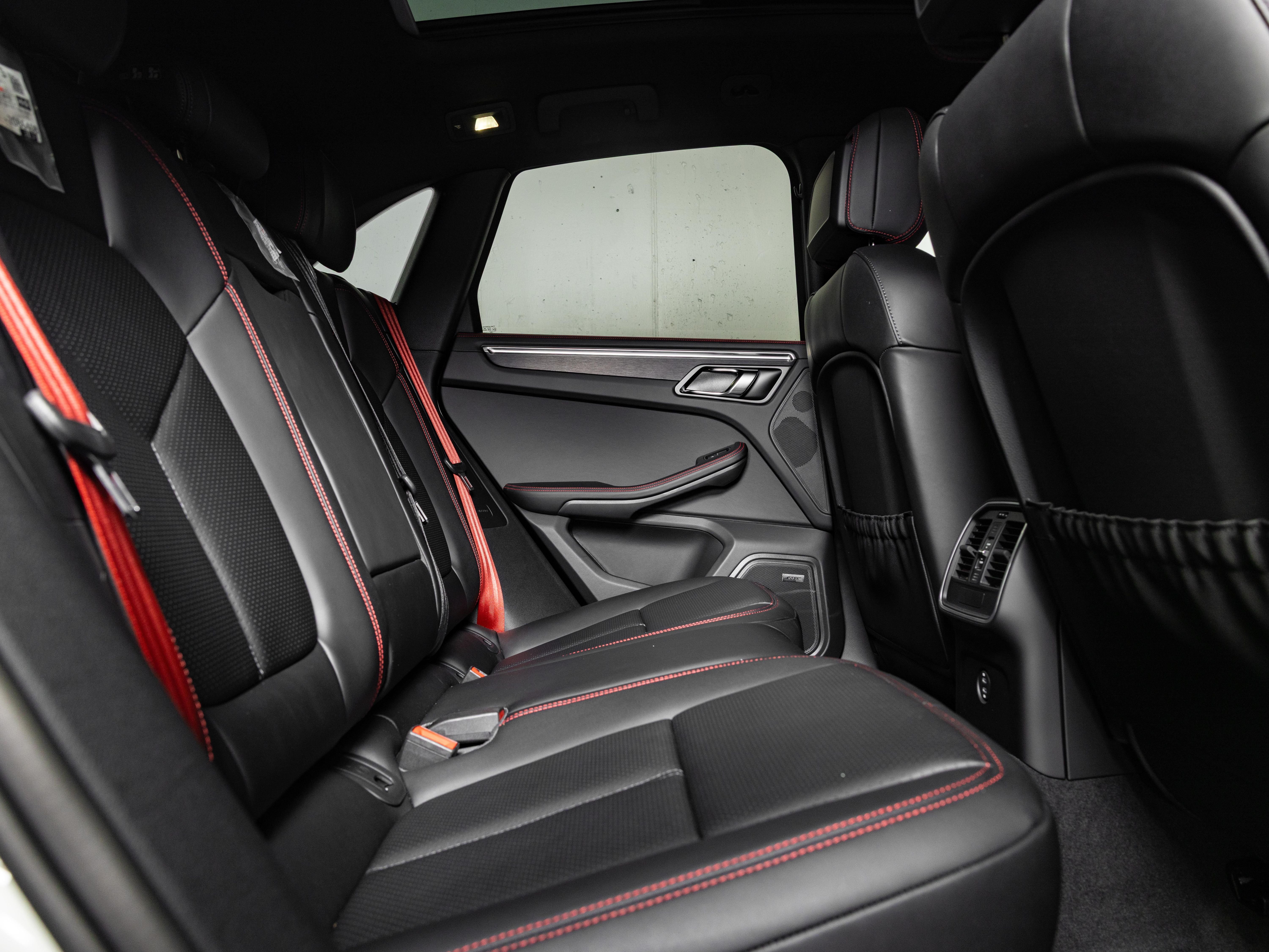 2026 Porsche Macan GTS - Photo 22