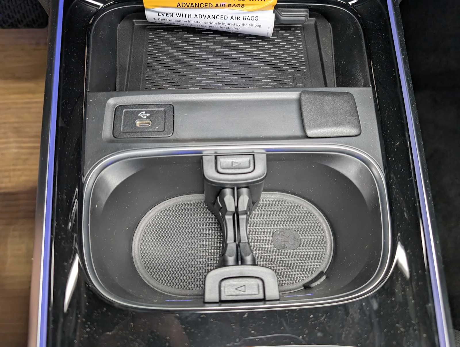 Used 2026 Night Black Mercedes-Benz GLB 250 image 26