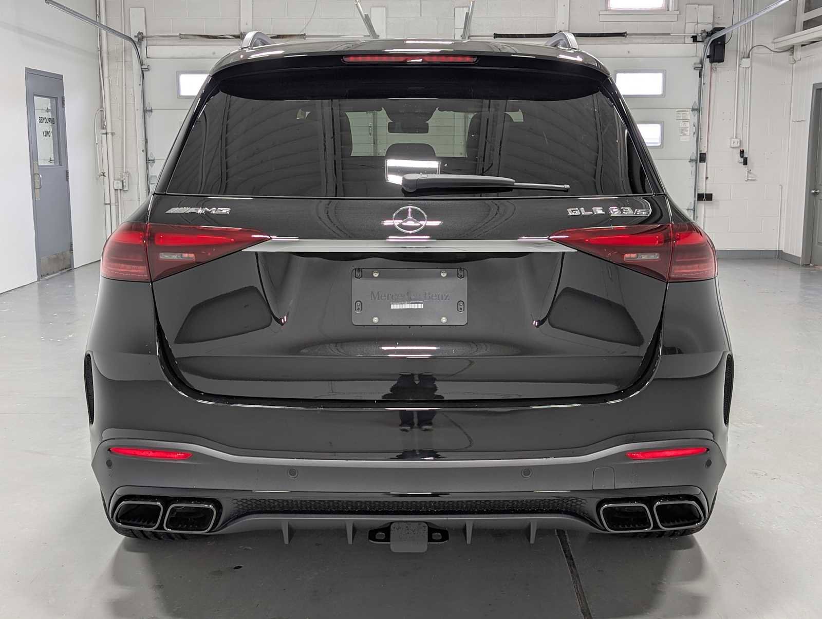 2026 Mercedes-Benz GLE AMG GLE63 S - Photo 8