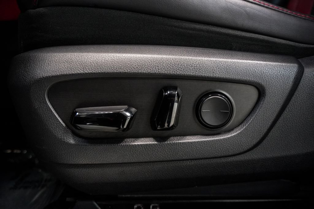 Used 2022 Silver Lexus 350 F SPORT Handling image 7