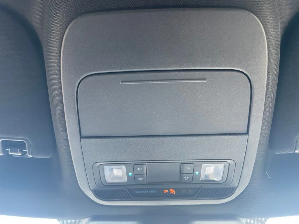 Used 2026 Oxford White Ford XLT image 25