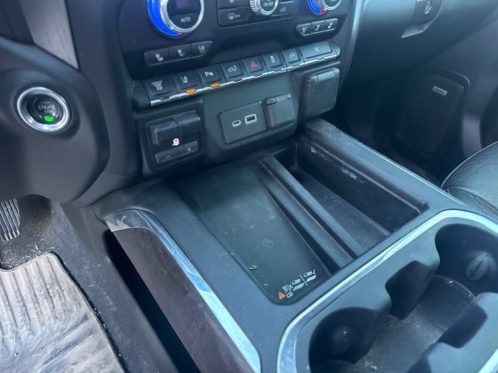 Used 2023 Onyx Black GMC Denali image 28