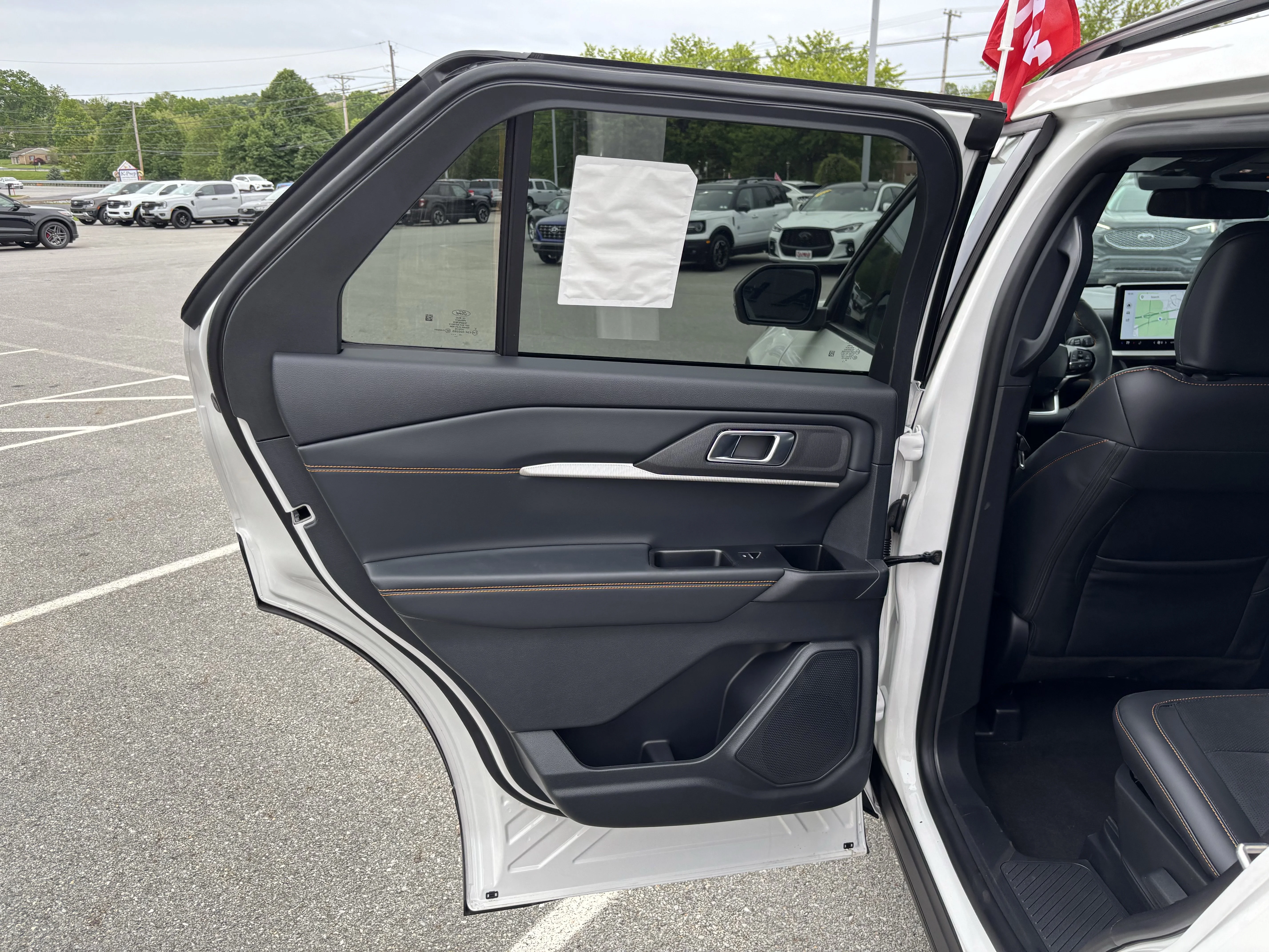 2026 Ford Explorer Tremor - Photo 30