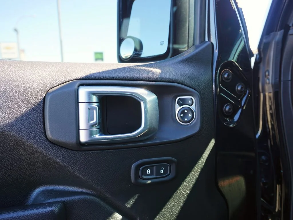 2023 Jeep Wrangler 4-Door Rubicon - Photo 15