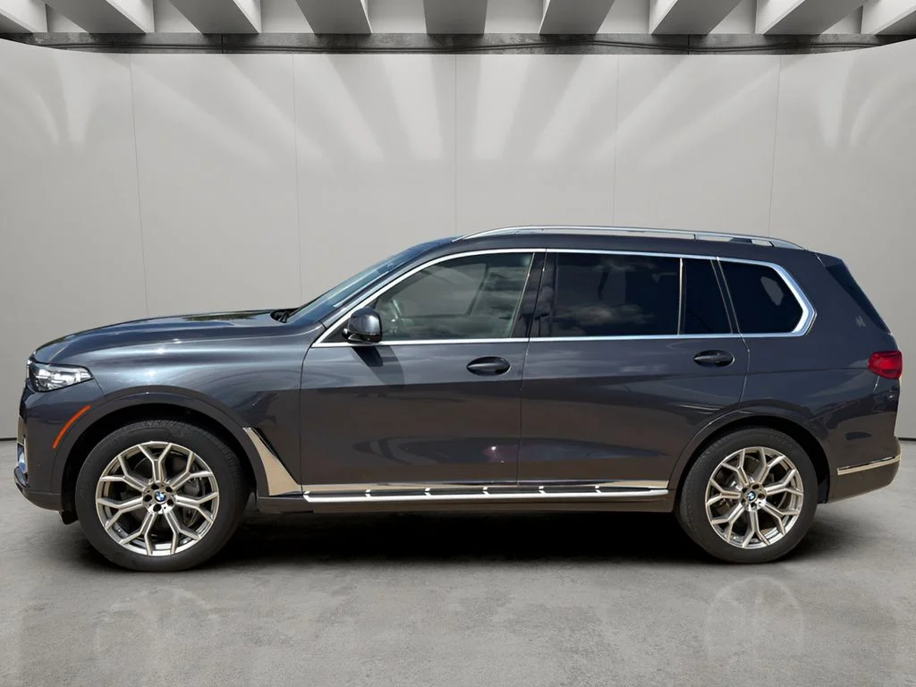Used 2019 Arctic Gray Metallic BMW xDrive40i image 2