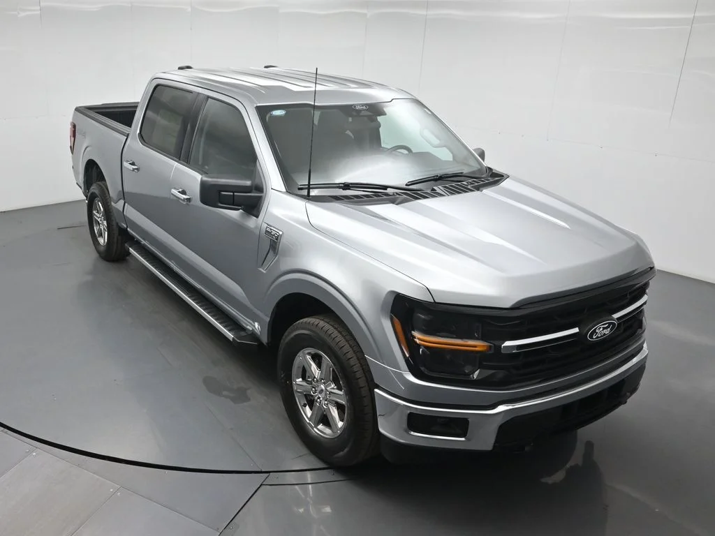 Certified Used 2025 Silver Ford XLT image 37