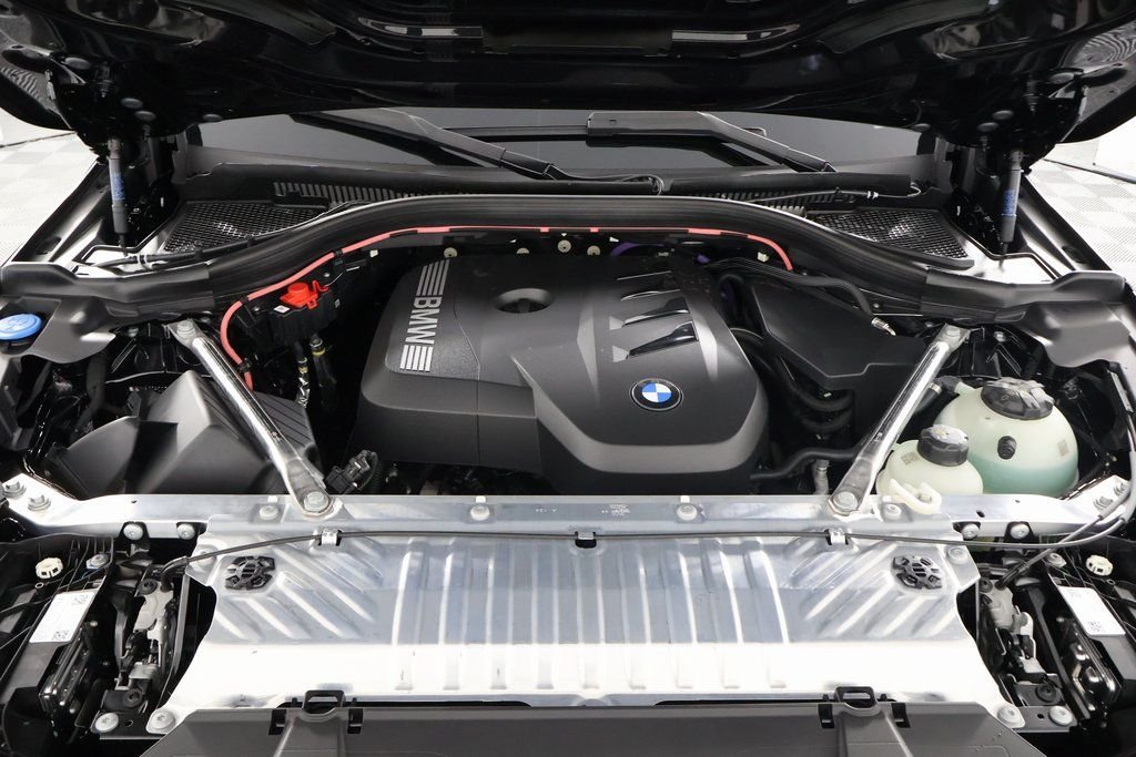 New 2026 Black Sapphire Metallic BMW 30 xDrive image 9