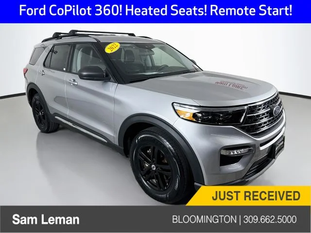 2022 Ford Explorer XLT for sale at Sam Leman Chrysler Jeep Dodge of Bloomington