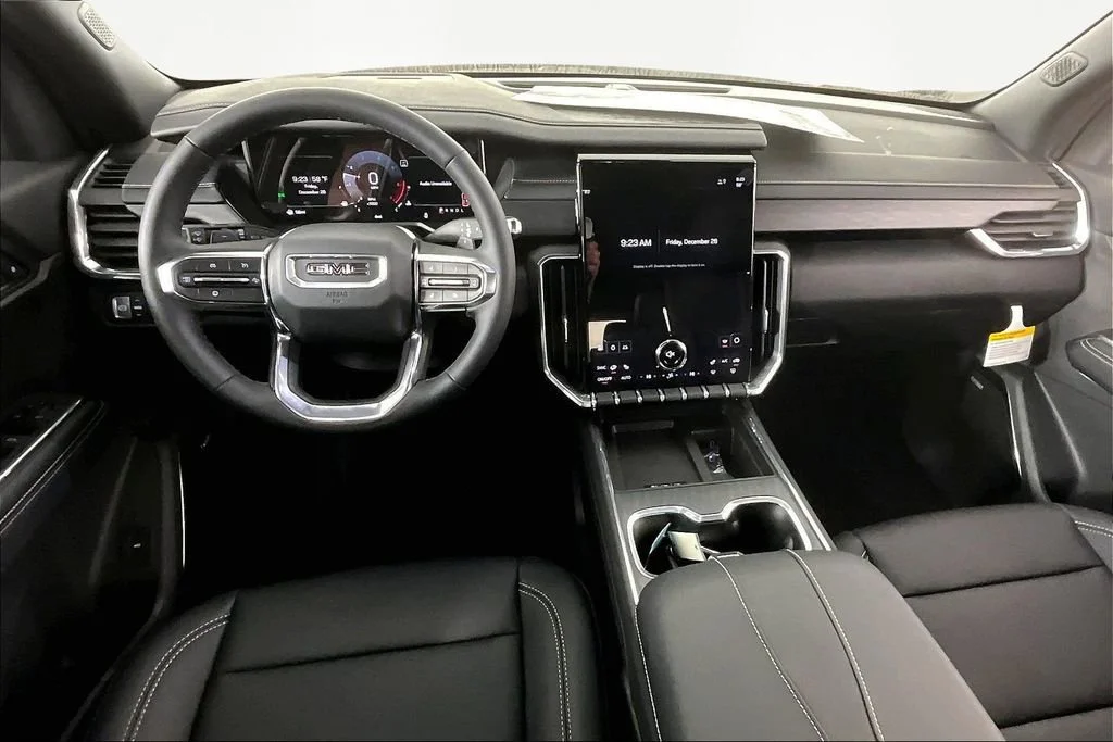New 2026 Sterling Metallic GMC Elevation image 6