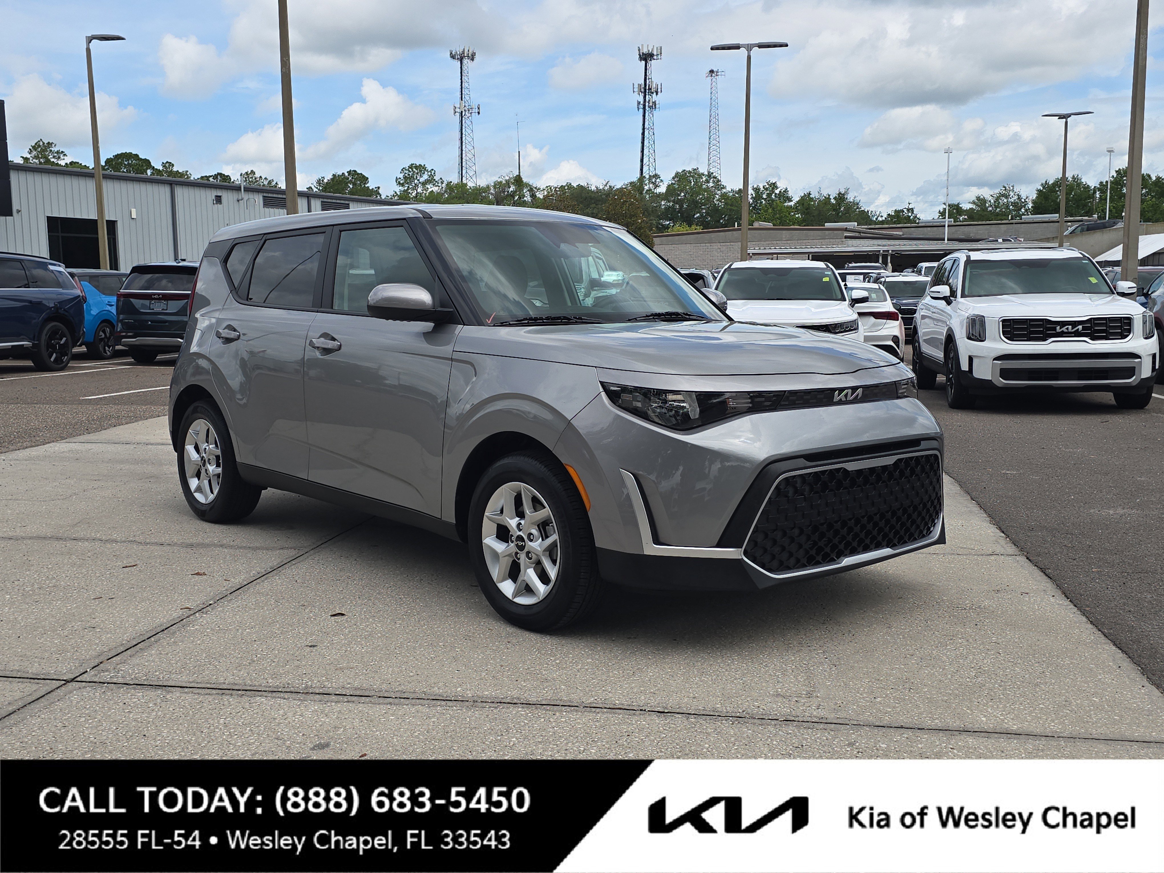 2025 Kia Soul 2.0L LX IVT's photo