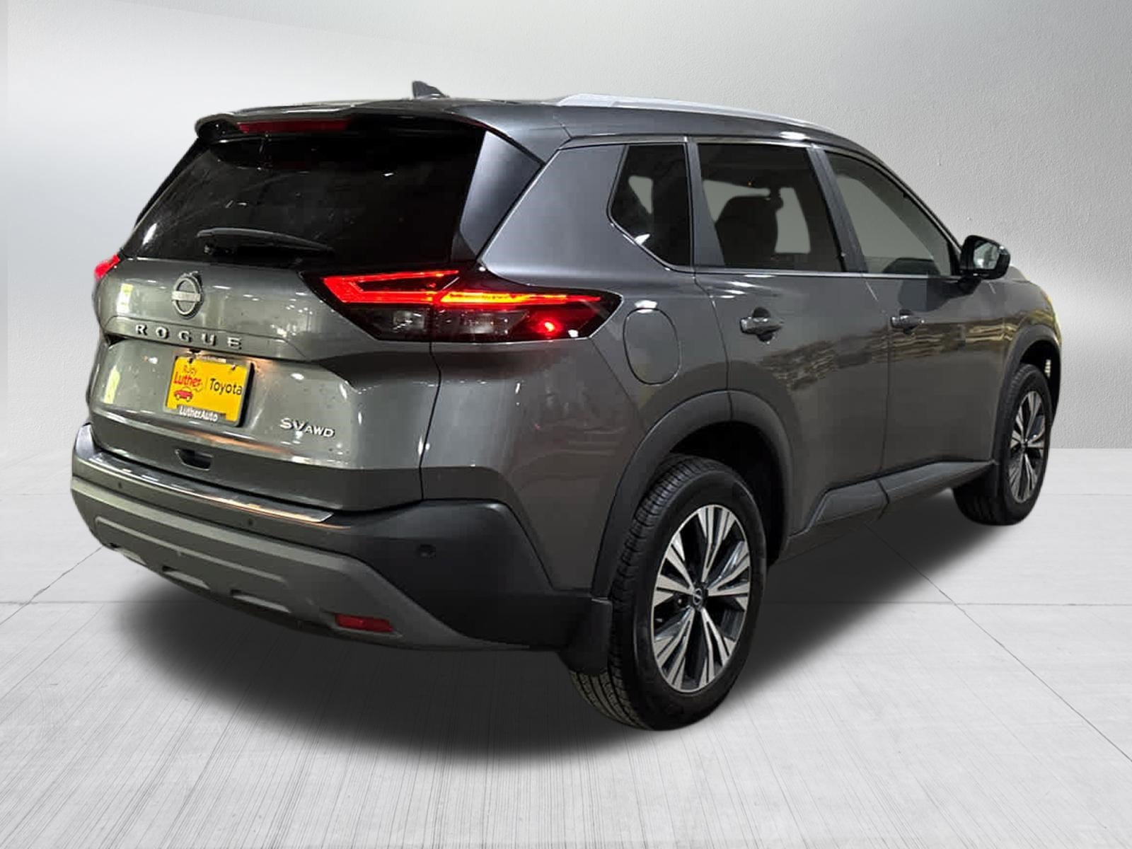 Used 2023 Gun Metallic Nissan SV image 6
