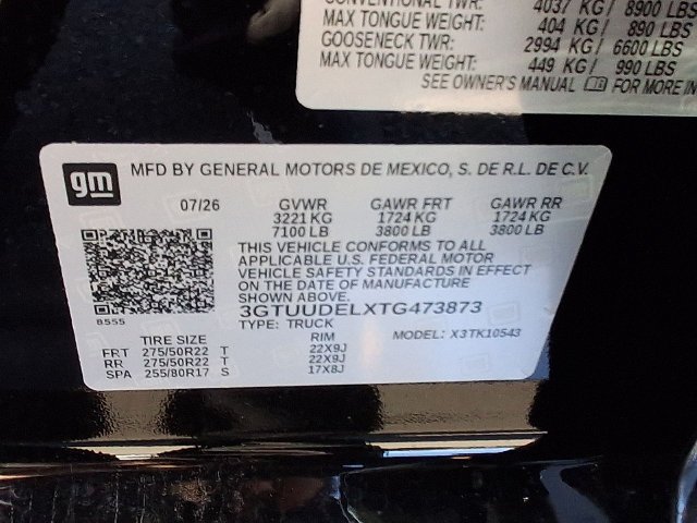 New 2026 Onyx Black GMC SLT image 24