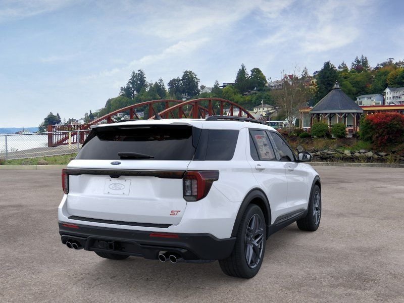 2026 Ford Explorer ST - Photo 10