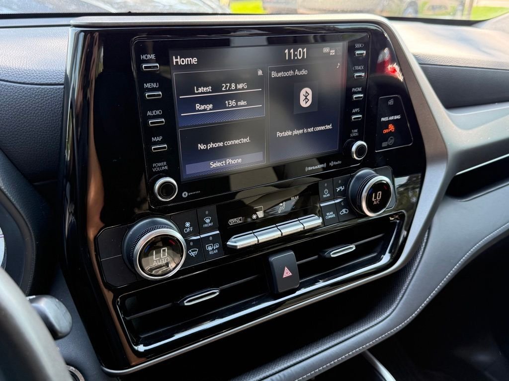 Used 2022 Celestial Silver Metallic Toyota LE image 20