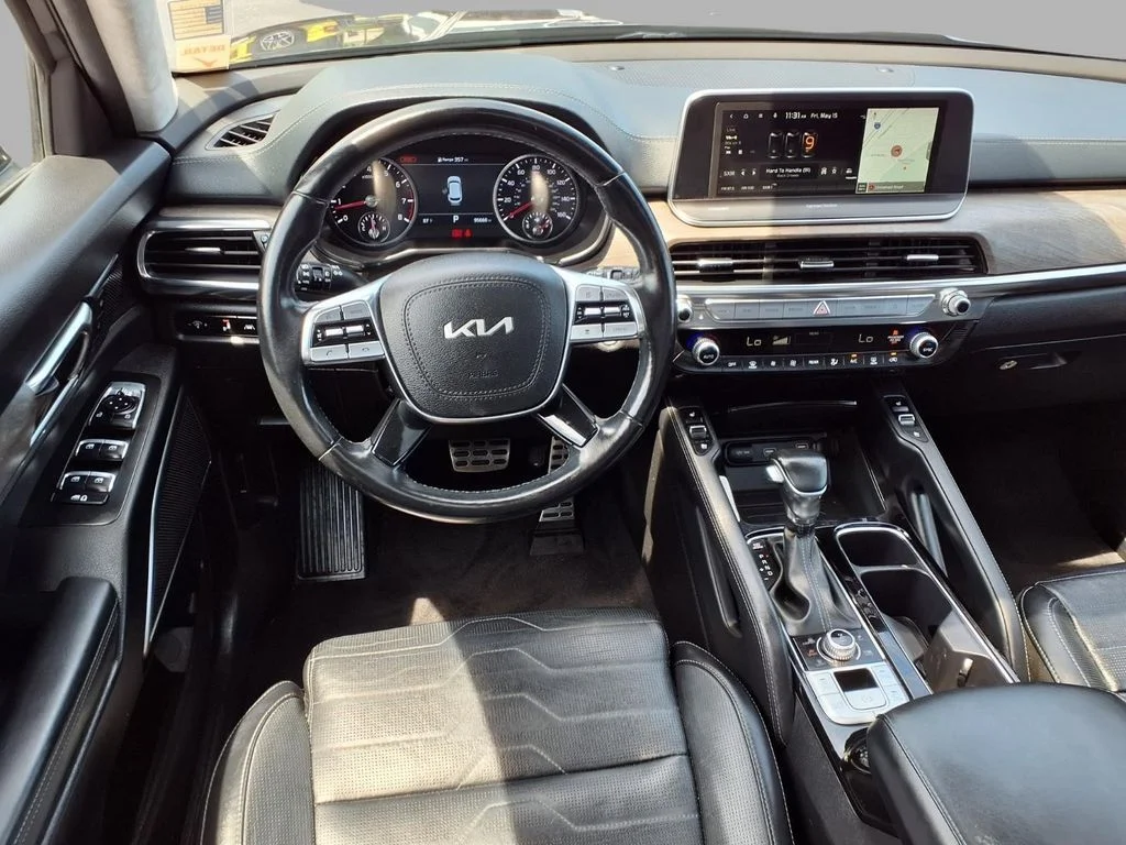 Used 2022 Gray Kia SX image 4