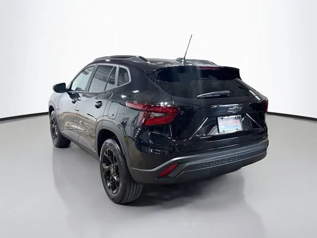2026 Chevrolet Trax LT - Photo 10